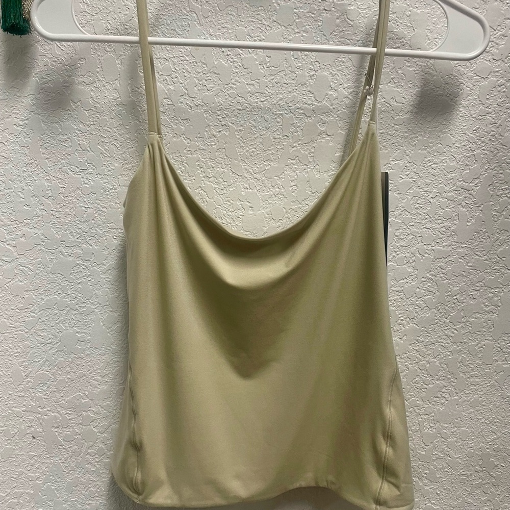 NWT Lululemon wundermost spaghetti strap cami size medium